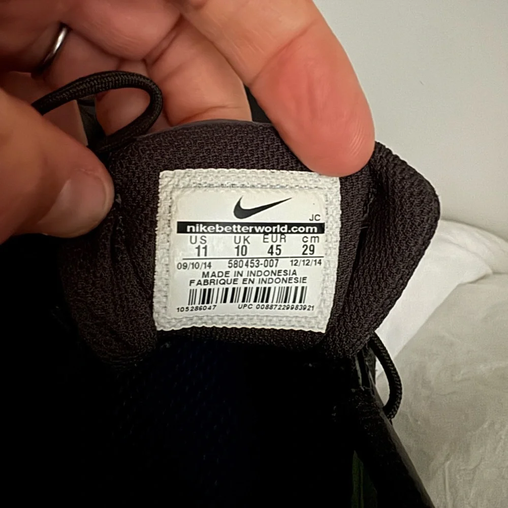 Nike Gato Indoor Soccer Shoe
